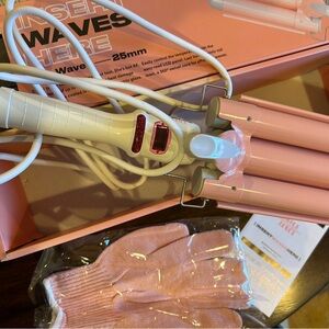 INSERT NAME HERE "Insert Waves Here" 3 Barrel Hair Waver - NEW